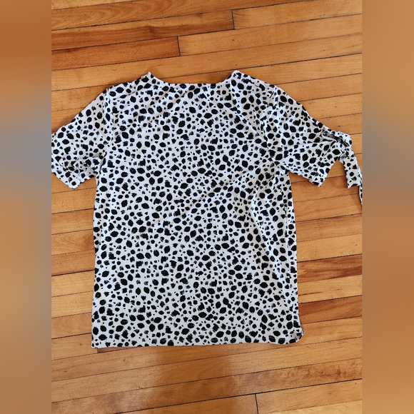 Banana Republic black and white spot shirt, size xs - Picture 5 of 6